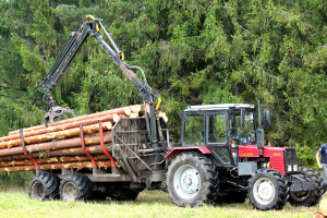 Metsa väljavedu traktoriga